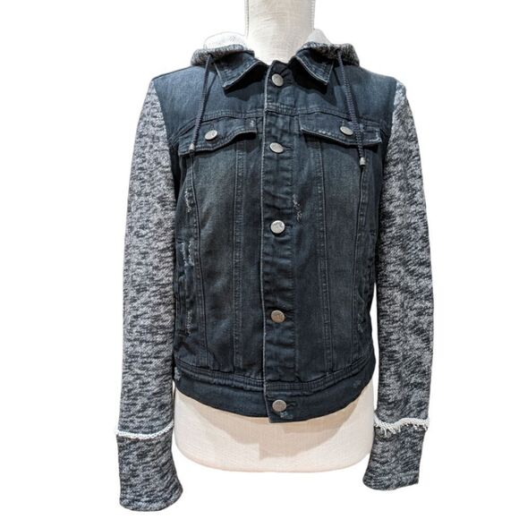 Free People Women's Black & Grey Distressed Denim Jacket Knit Sleeves Size S - Picture 1 of 11
